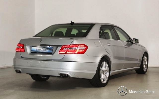 MERCEDES E CLASS (01/11/2012) - 